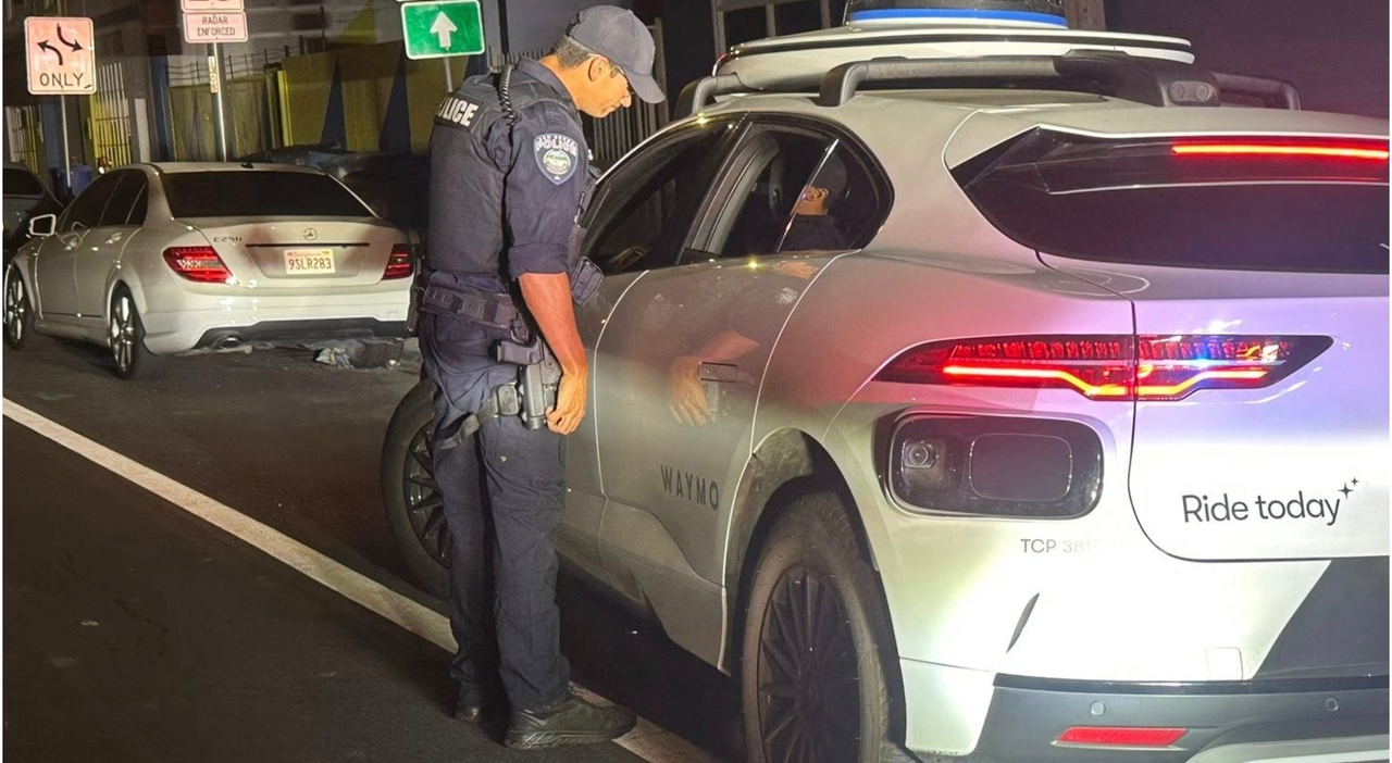 Auto autonome in violazione del codice stradale a San Bruno: l’intervento della polizia e le nuove regole di sicurezza in arrivo