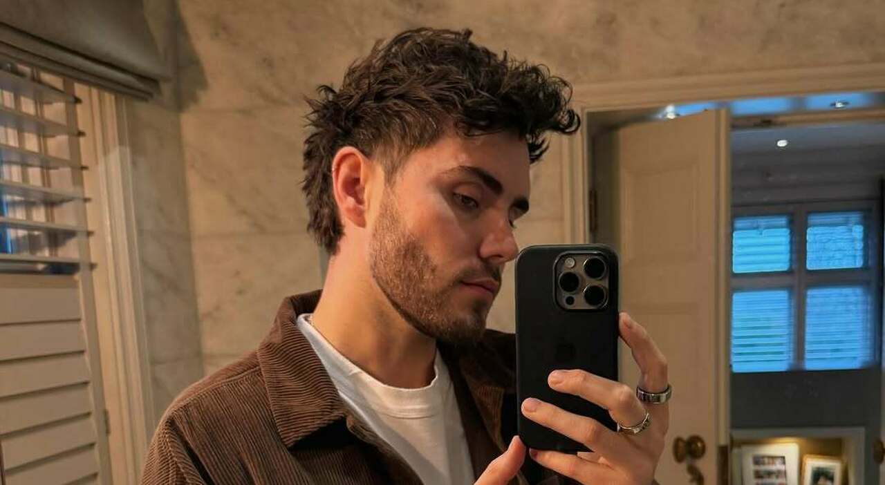 Alfie Deyes e la sua Battaglia contro l’Acalasia: Come un Video su TikTok ha Cambiato la Sua Vita dopo Anni di Reflusso Acido