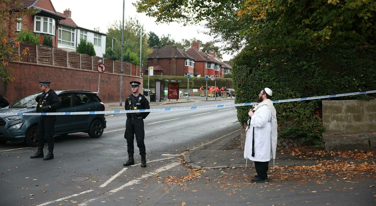 Tragedia a Manchester: Polizia Uccide una Vittima Durante Attentato in Sinagoga il Giorno di Yom Kippur