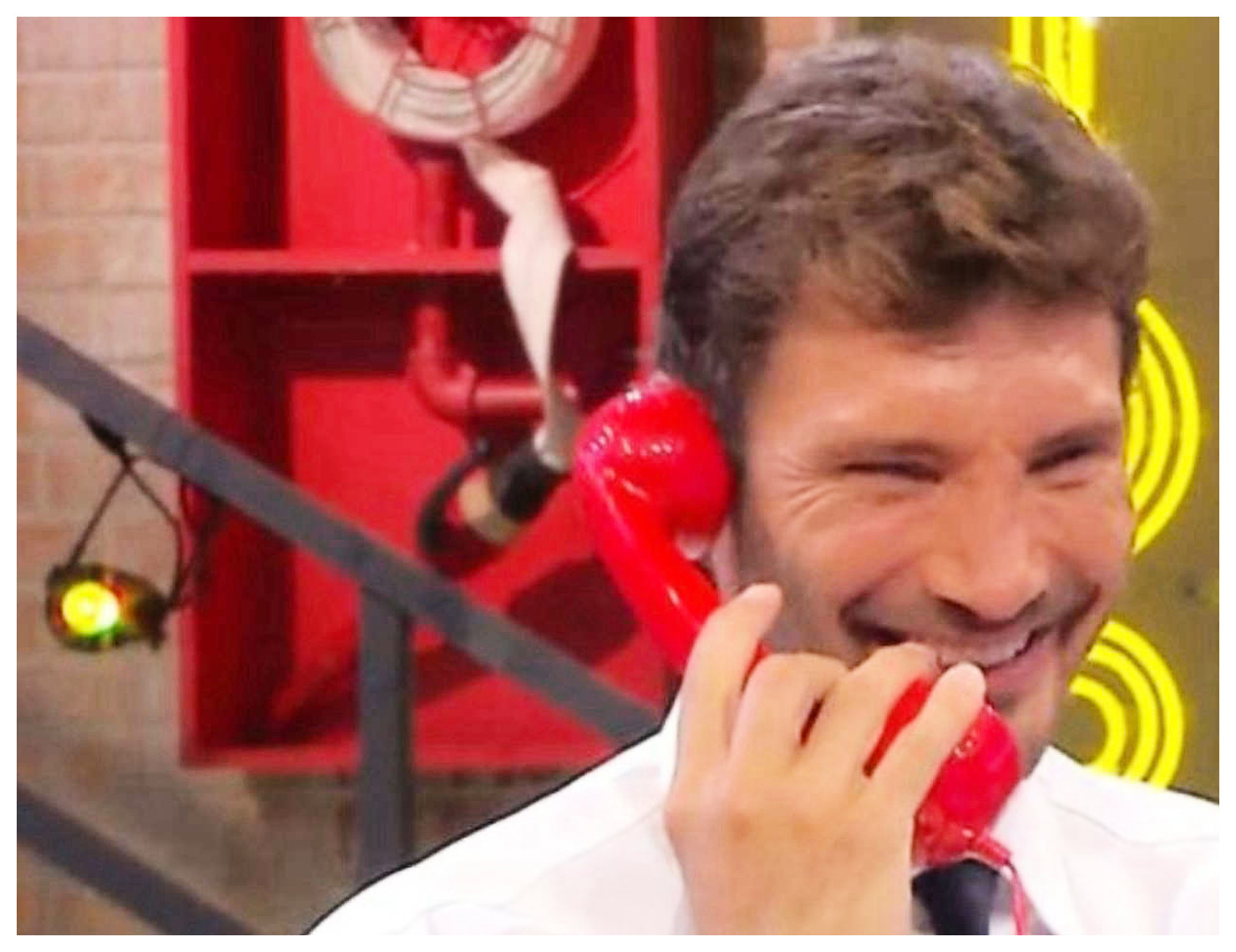 Affari Tuoi sotto attacco da Mediaset: la sorprendente reazione di Viale Mazzini sorprende tutti