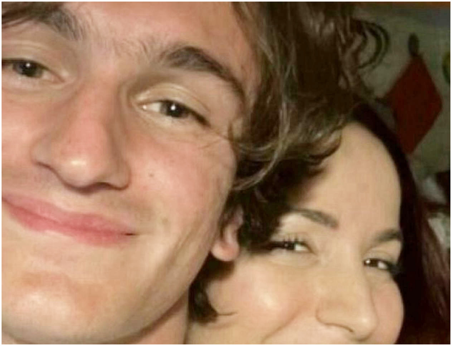 Andrea Delogu parla del dolore per la morte del fratello Evan e del futuro a Ballando con le stelle Andrea Delogu parla del dolore per la morte del fratello Evan e del futuro a Ballando con le stelle