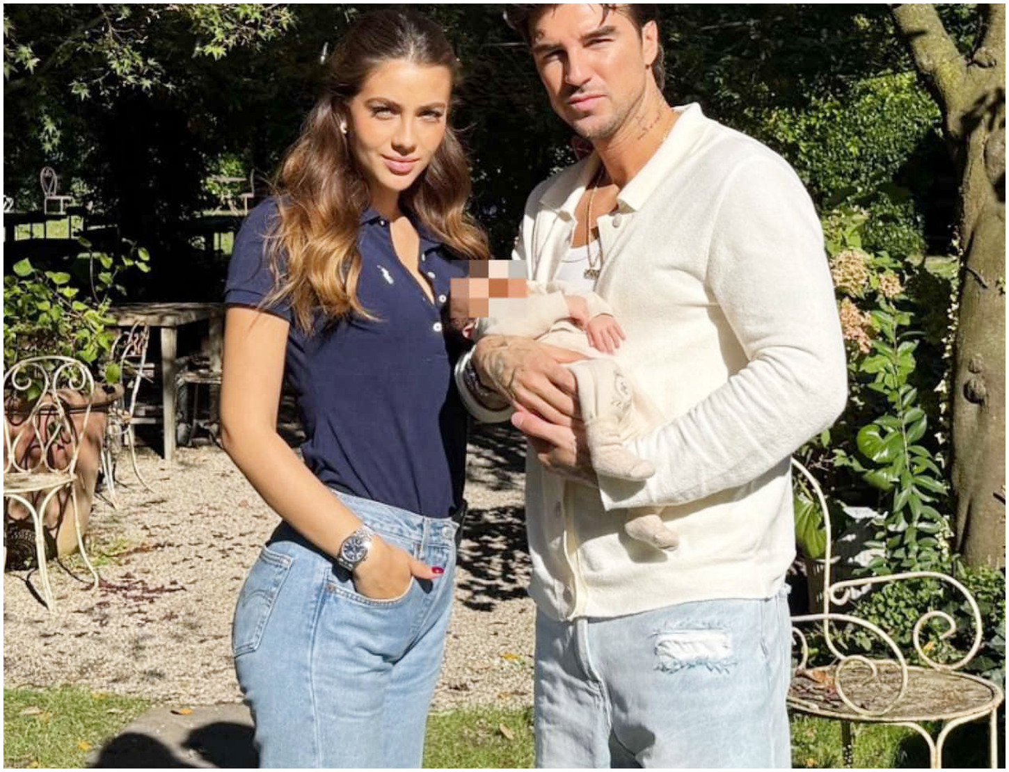 Andrea Damante si gode la felicità di essere papà tra un concerto e l’altro del suo tour musicale Andrea Damante si gode la felicità di essere papà tra un concerto e l’altro del suo tour musicale