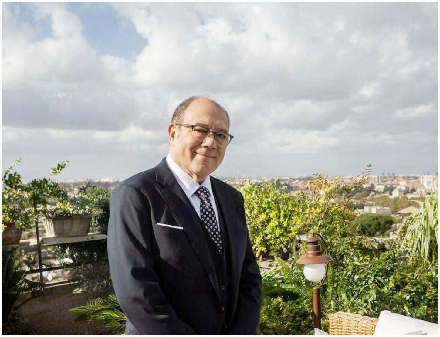 Carlo Verdone annuncia: sarò sindaco di Roma per un giorno e voglio lavorare per le periferie Carlo Verdone annuncia: sarò sindaco di Roma per un giorno e voglio lavorare per le periferie