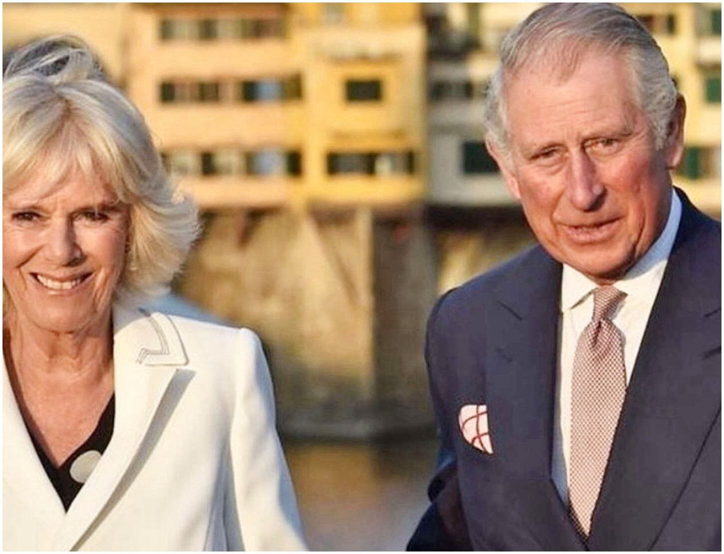 Carlo e Camilla si uniscono al Papa in preghiera in Vaticano, un evento storico dopo cinque secoli Carlo e Camilla si uniscono al Papa in preghiera in Vaticano, un evento storico dopo cinque secoli