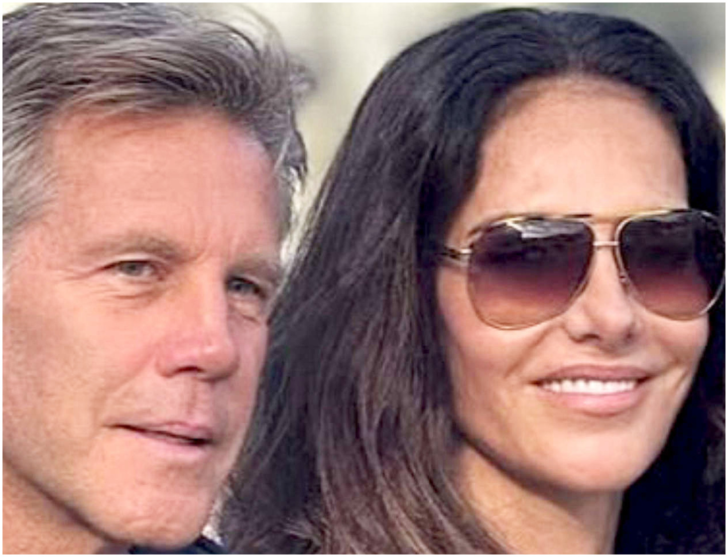 Clotilde scopre dalla stampa la nuova compagna di Emanuele Filiberto: un errore comunicativo. Clotilde scopre dalla stampa la nuova compagna di Emanuele Filiberto: un errore comunicativo.