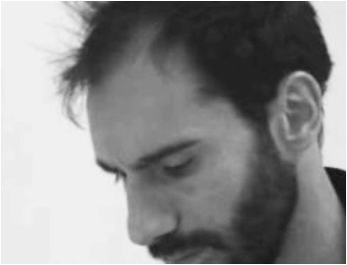 Muore a 51 anni Diego Sepe, il dolce principe di Napoli: tributi e ricordi per un artista amato Muore a 51 anni Diego Sepe, il dolce principe di Napoli: tributi e ricordi per un artista amato