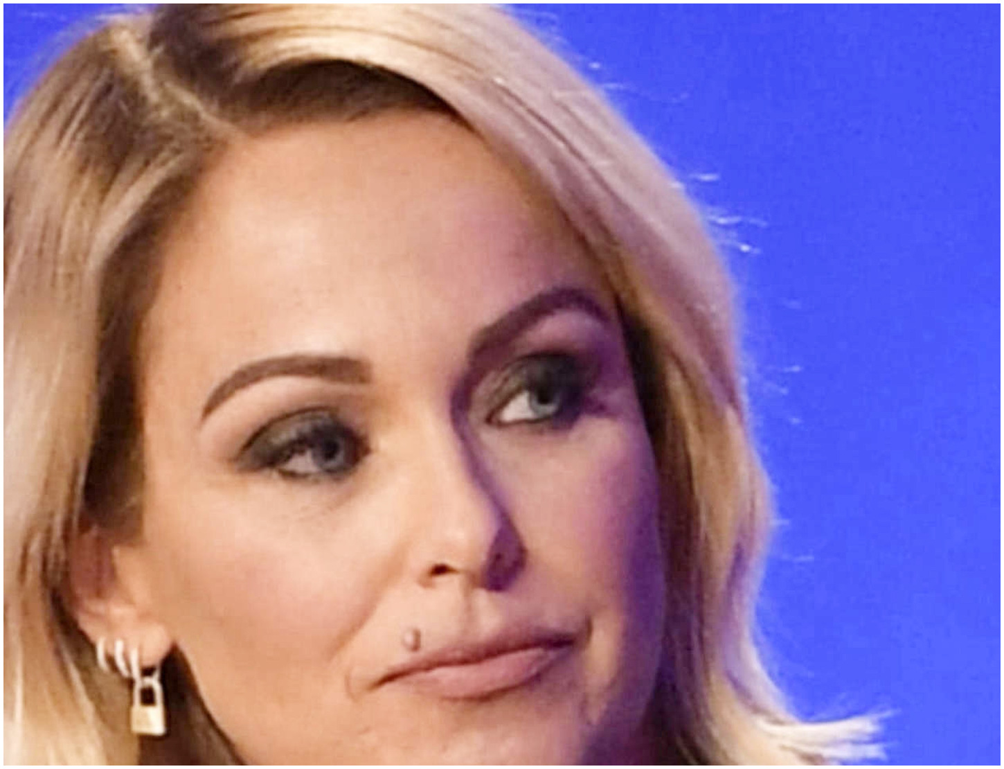 Il racconto di Sonia Bruganelli sul suo grande dolore: un’esperienza straziante e profonda Il racconto di Sonia Bruganelli sul suo grande dolore: un’esperienza straziante e profonda