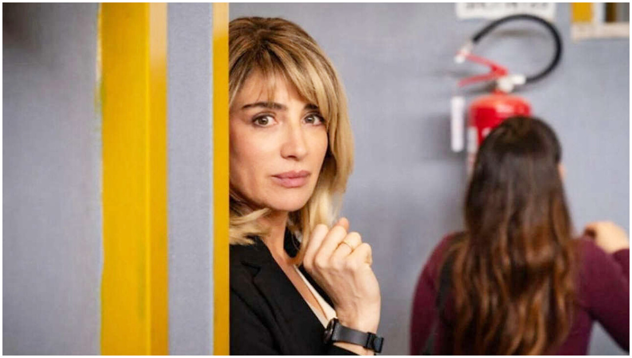 La preside, la serie Rai con Luisa Ranieri ispirata a una storia vera La preside, la serie Rai con Luisa Ranieri ispirata a una storia vera