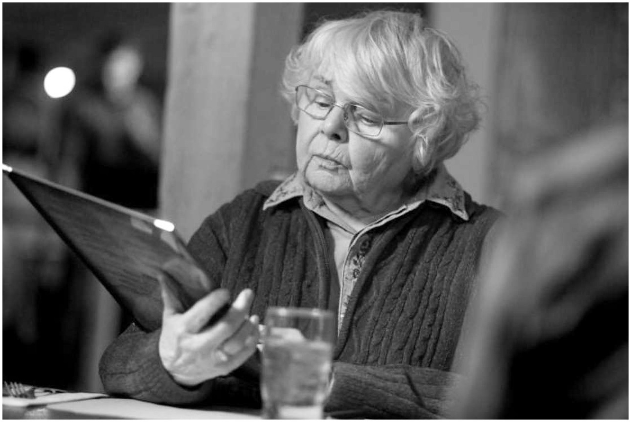 June Squibb, star di Nebraska, parla dei nuovi ruoli per donne di 90 anni a Hollywood June Squibb, star di Nebraska, parla dei nuovi ruoli per donne di 90 anni a Hollywood