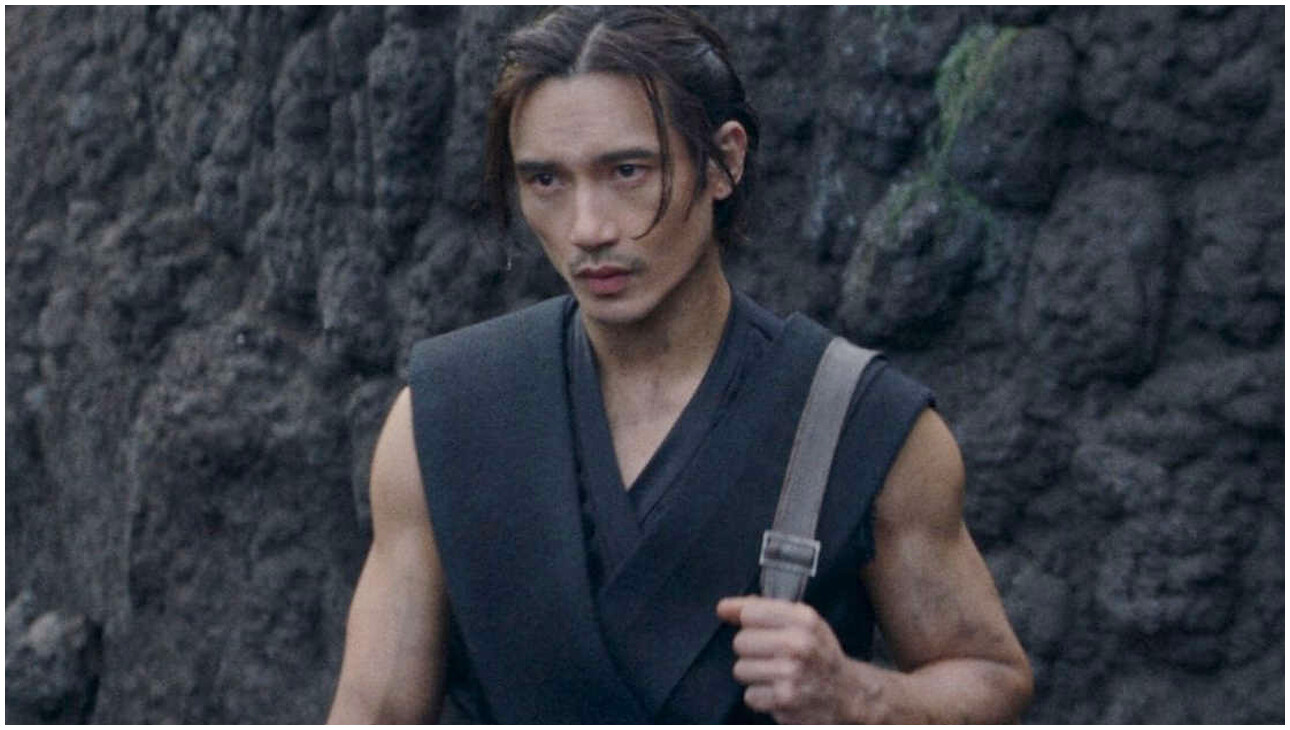 Star Wars: la showrunner di The Acolyte rivela il destino di Qimir/Lo Straniero Star Wars: la showrunner di The Acolyte rivela il destino di Qimir/Lo Straniero