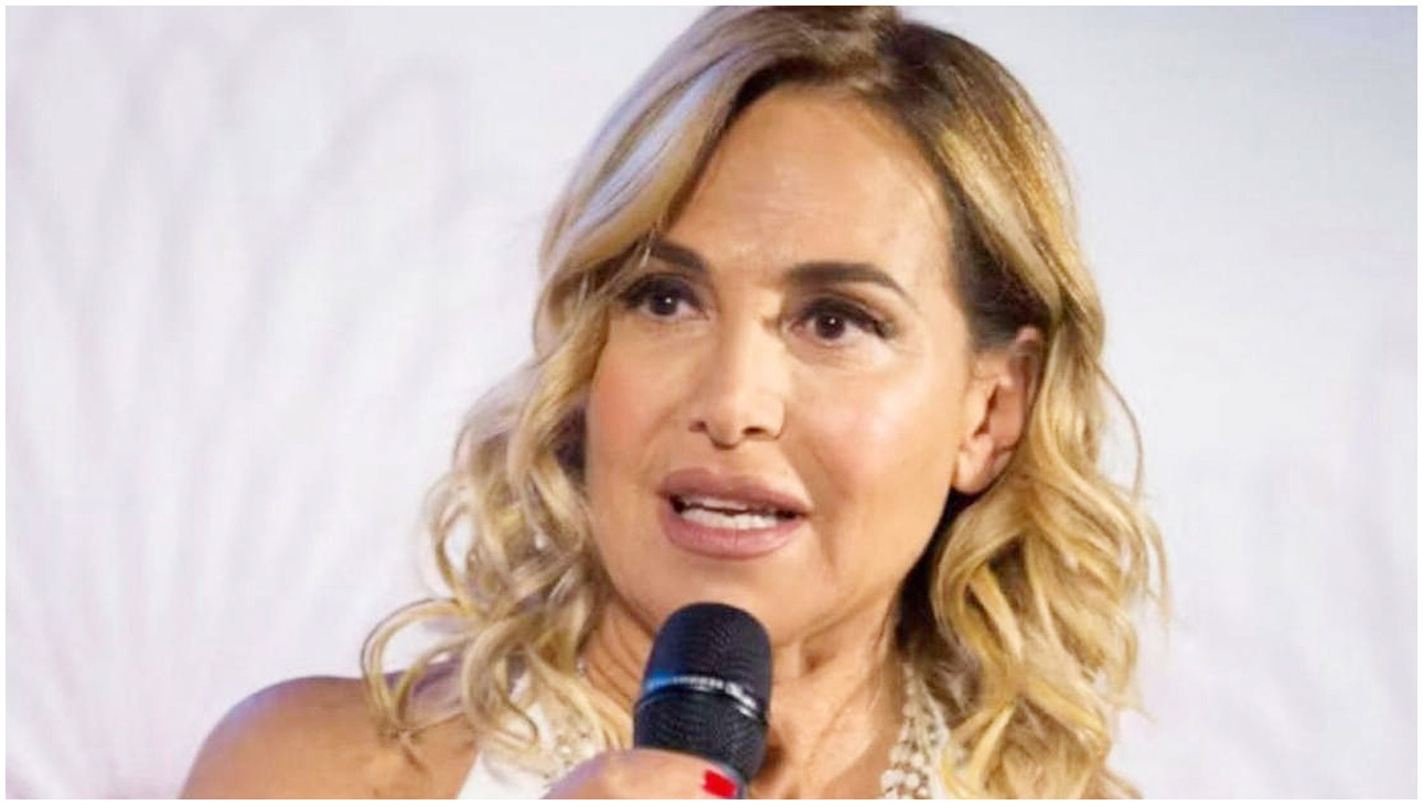 Barbara D’Urso rompe il silenzio sul veto Mediaset in Rai dopo la pubblicazione dell’audio di Corona