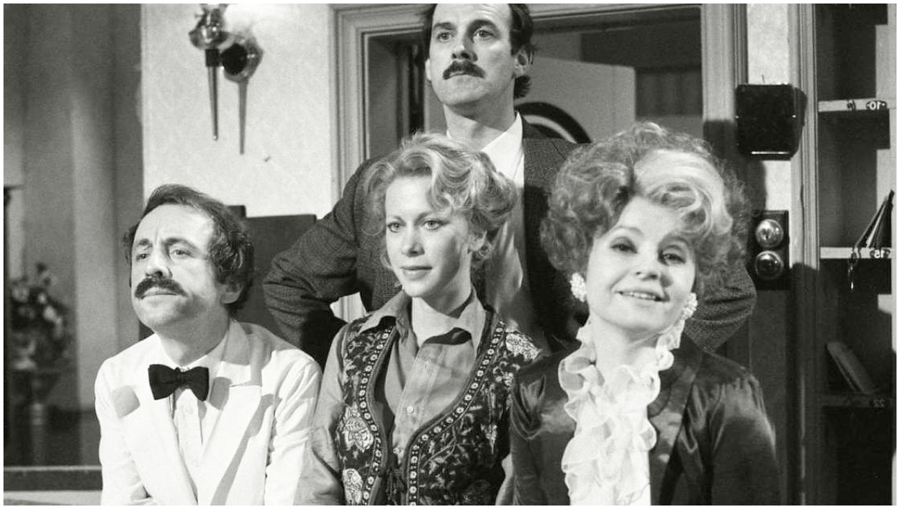 Prunella Scales, co-star di John Cleese in Fawlty Towers, è morta a 93 anni Prunella Scales, co-star di John Cleese in Fawlty Towers, è morta a 93 anni