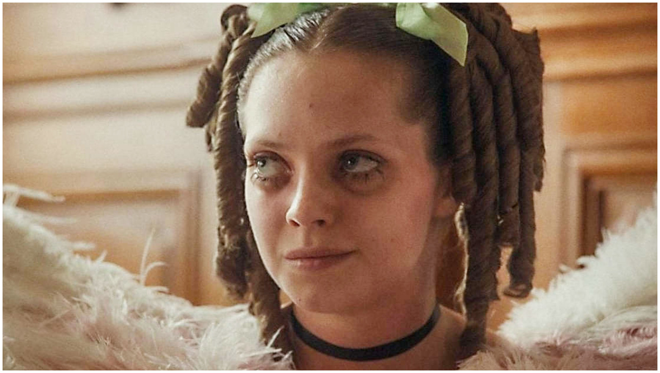 The Ugly Stepsister, recensione della nuova interpretazione della fiaba classica The Ugly Stepsister, recensione della nuova interpretazione della fiaba classica