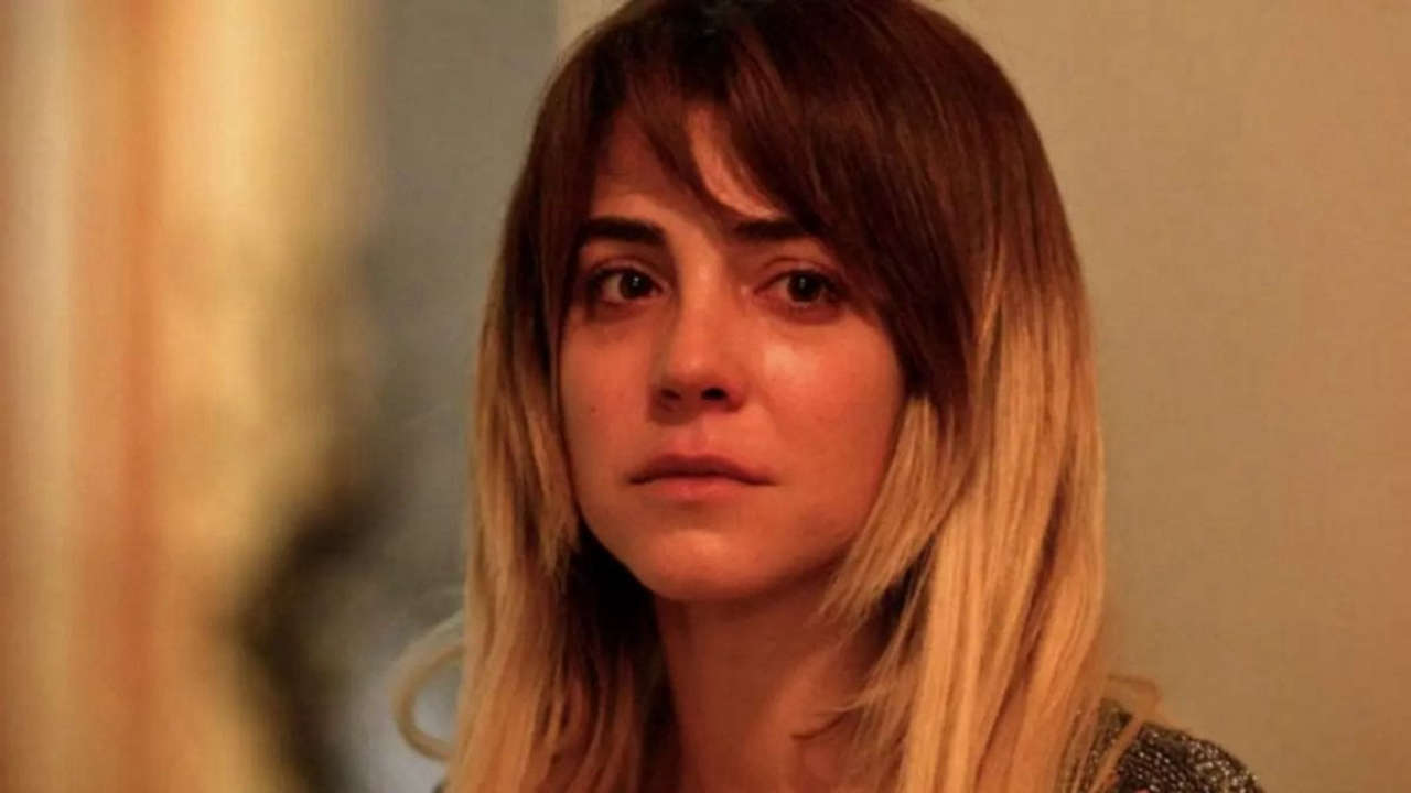 La forza di una donna, anticipazioni 8 ottobre: Ceyda ottiene un nuovo lavoro ma in casa ci sono problemi