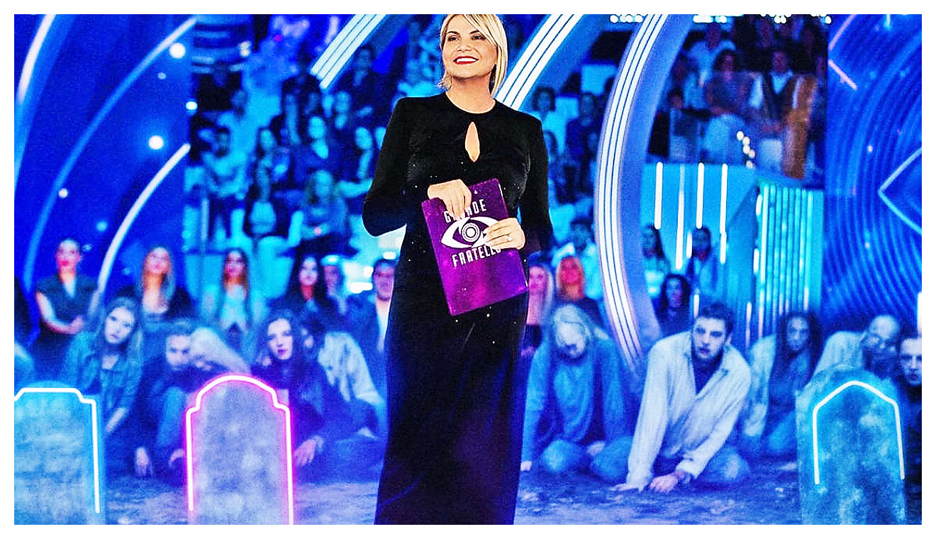 Il Grande Fratello si ispira a Weekend con il Morto: Simona Ventura presenta un format in crisi