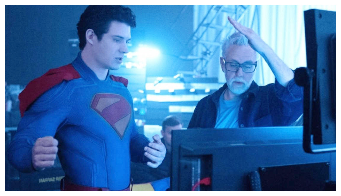James Gunn a rischio di lasciare i DC Studios dopo gli ultimi rumor sul suo futuro. James Gunn a rischio di lasciare i DC Studios dopo gli ultimi rumor sul suo futuro.