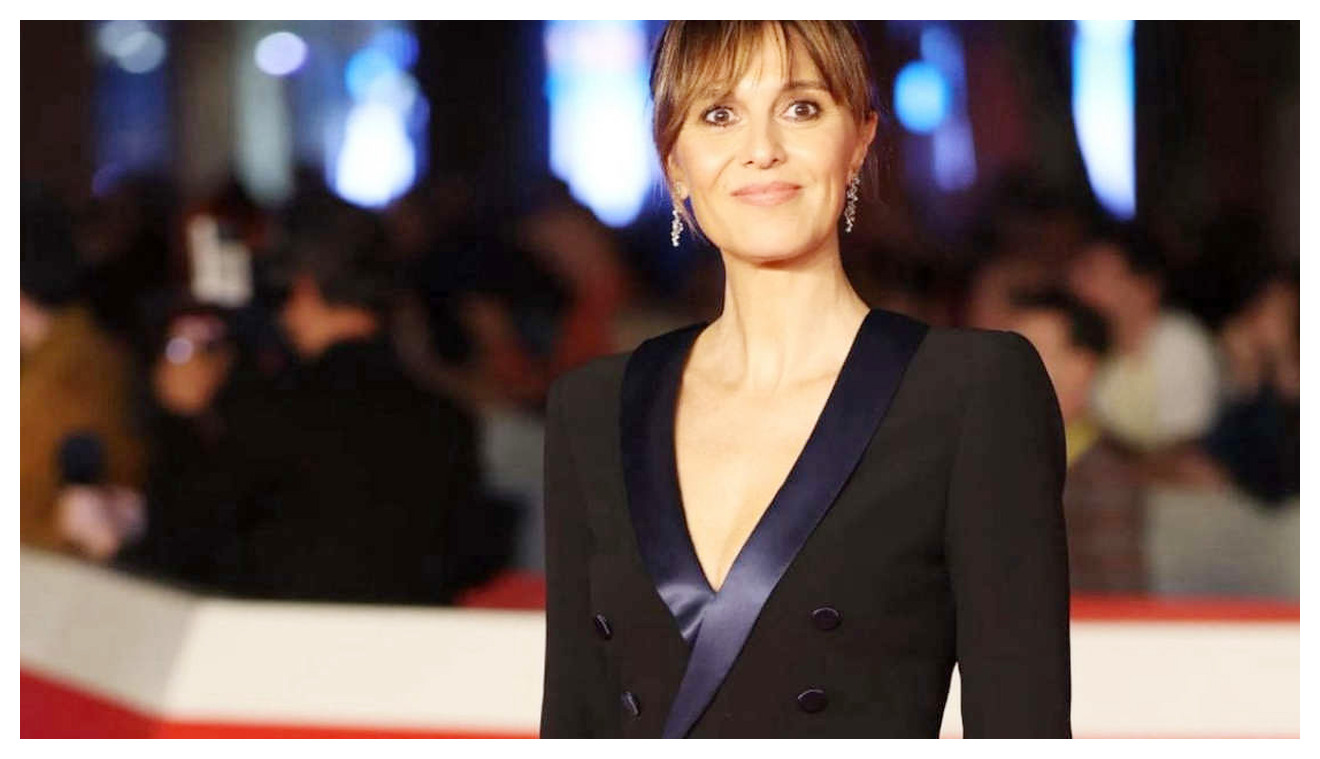 Paola Cortellesi sul red carpet della Festa di Roma annuncia progressi sul secondo film