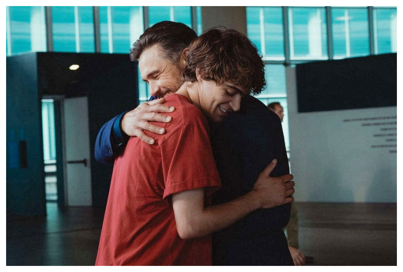 Squali e una società schiacciata dalla pressione, intervista a Lorenzo Zurzolo e James Franco