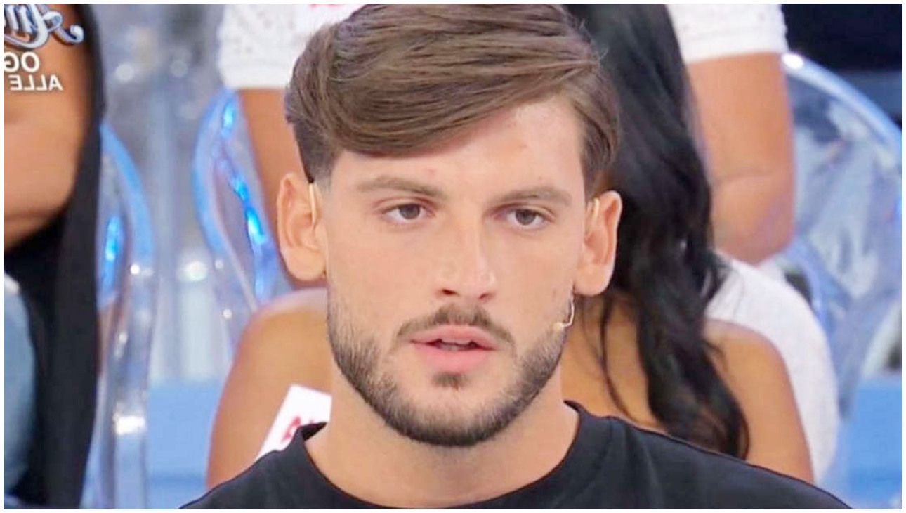 Uomini e donne, Ciro Solimeno accusa Martina di menzogne dopo il bacio con Gianmarco