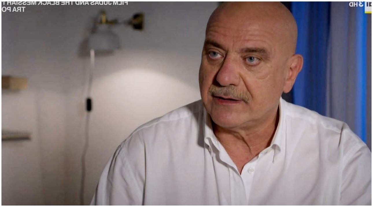 Un Posto al Sole, 24 ottobre: Luca e Giulia si confrontano con Gianluca, Roberto Ferri ai domiciliari Un Posto al Sole, 24 ottobre: Luca e Giulia si confrontano con Gianluca, Roberto Ferri ai domiciliari