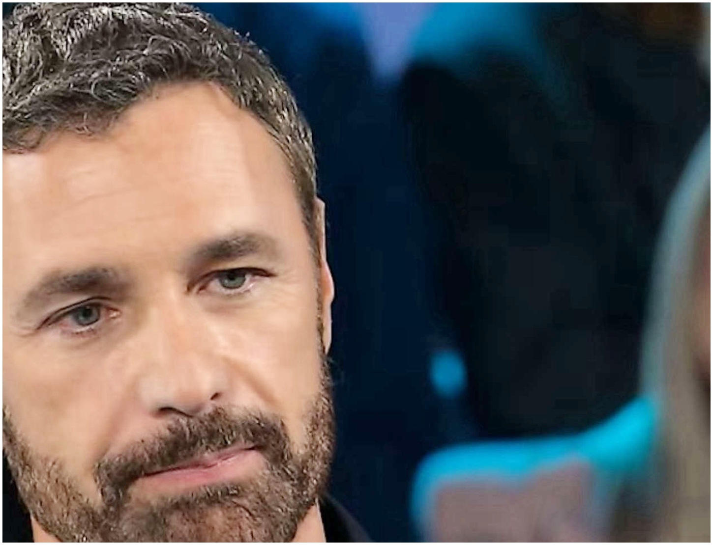 Raoul Bova e la sua compagna annunciano l’arrivo di un nuovo membro nella famiglia Raoul Bova e la sua compagna annunciano l’arrivo di un nuovo membro nella famiglia