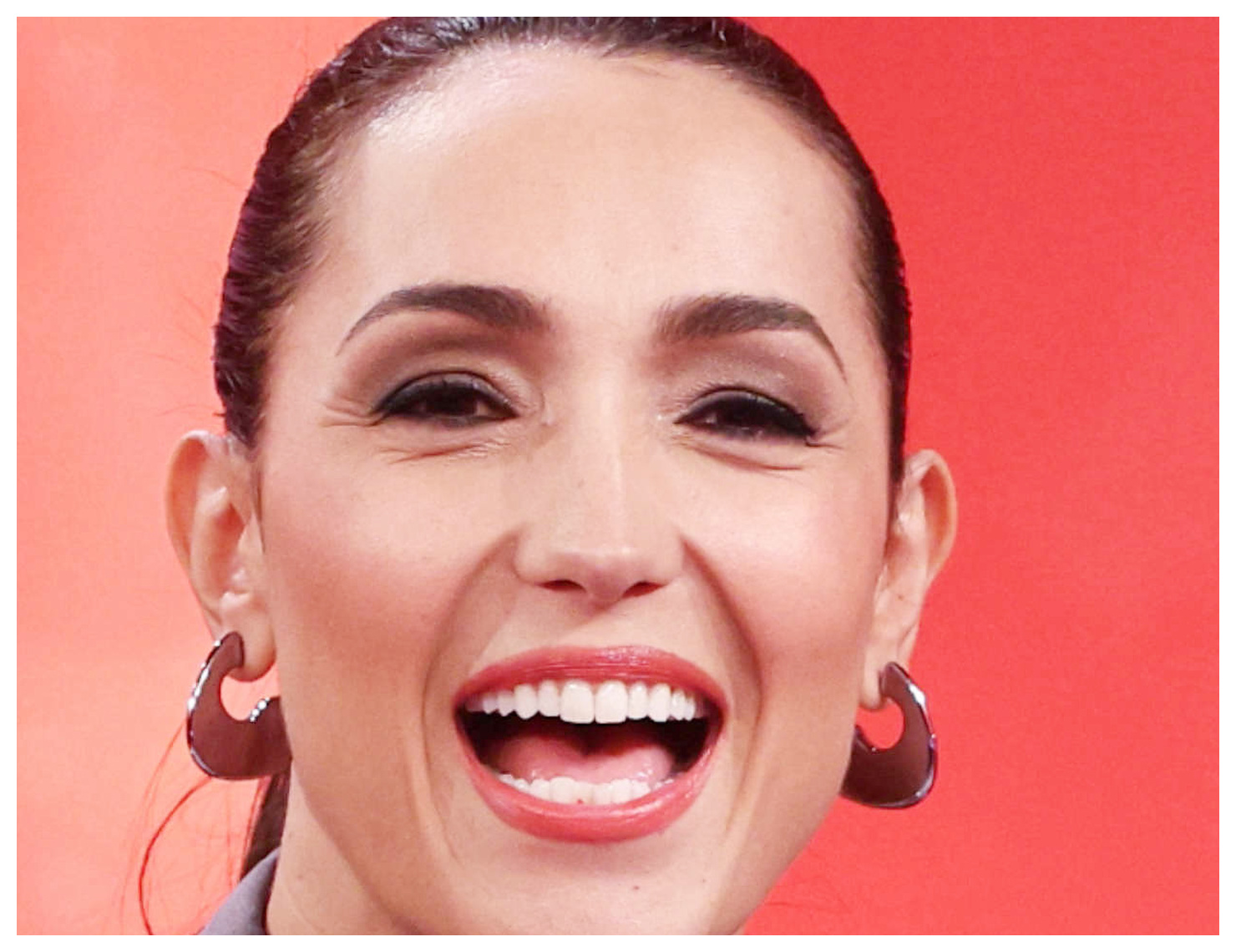 La Volta Buona, imbarazzo in diretta per l’inviato: Caterina Balivo commenta la situazione