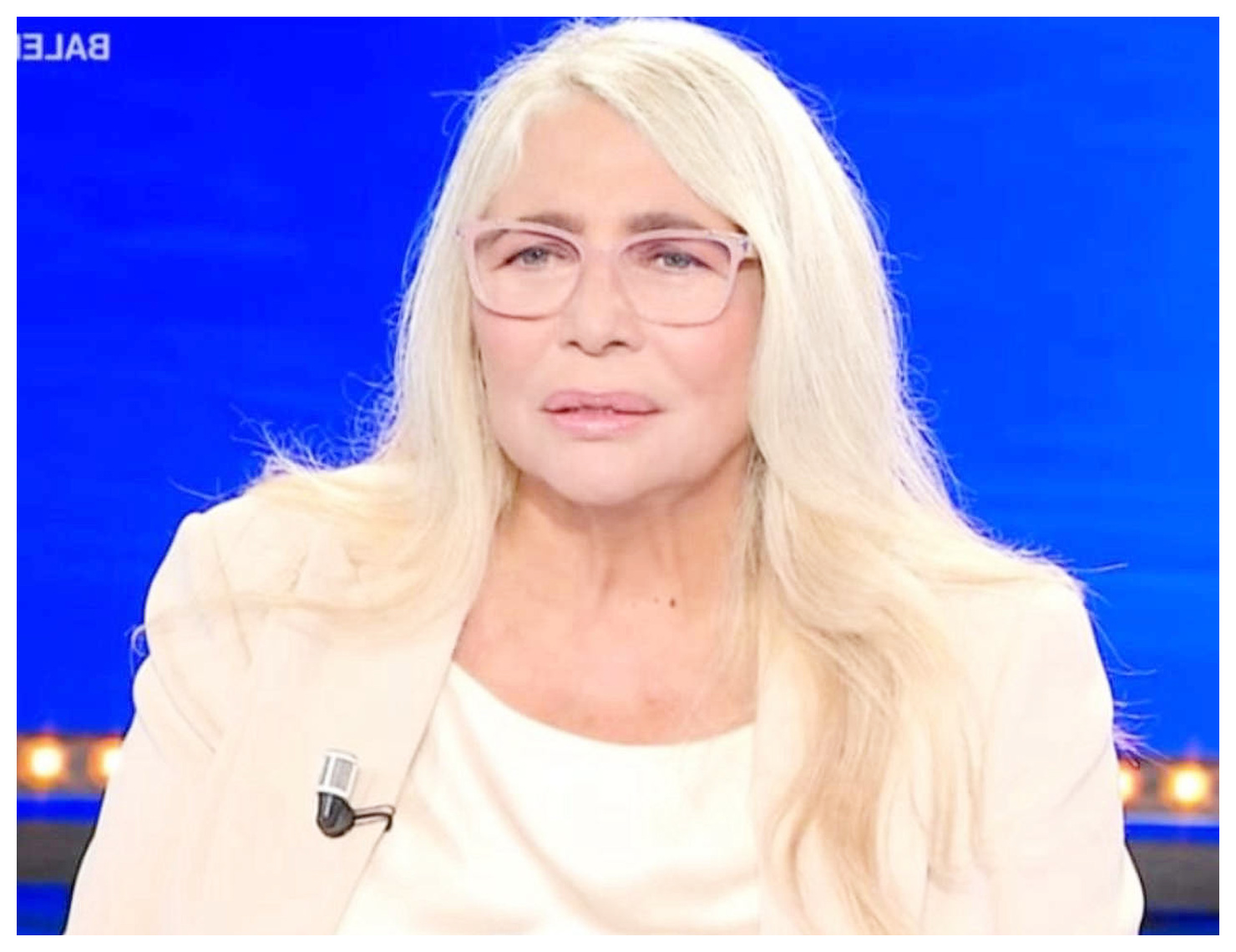 Mara Venier rompe il silenzio dopo le critiche a Domenica In e si difende con un messaggio chiaro Mara Venier rompe il silenzio dopo le critiche a Domenica In e si difende con un messaggio chiaro