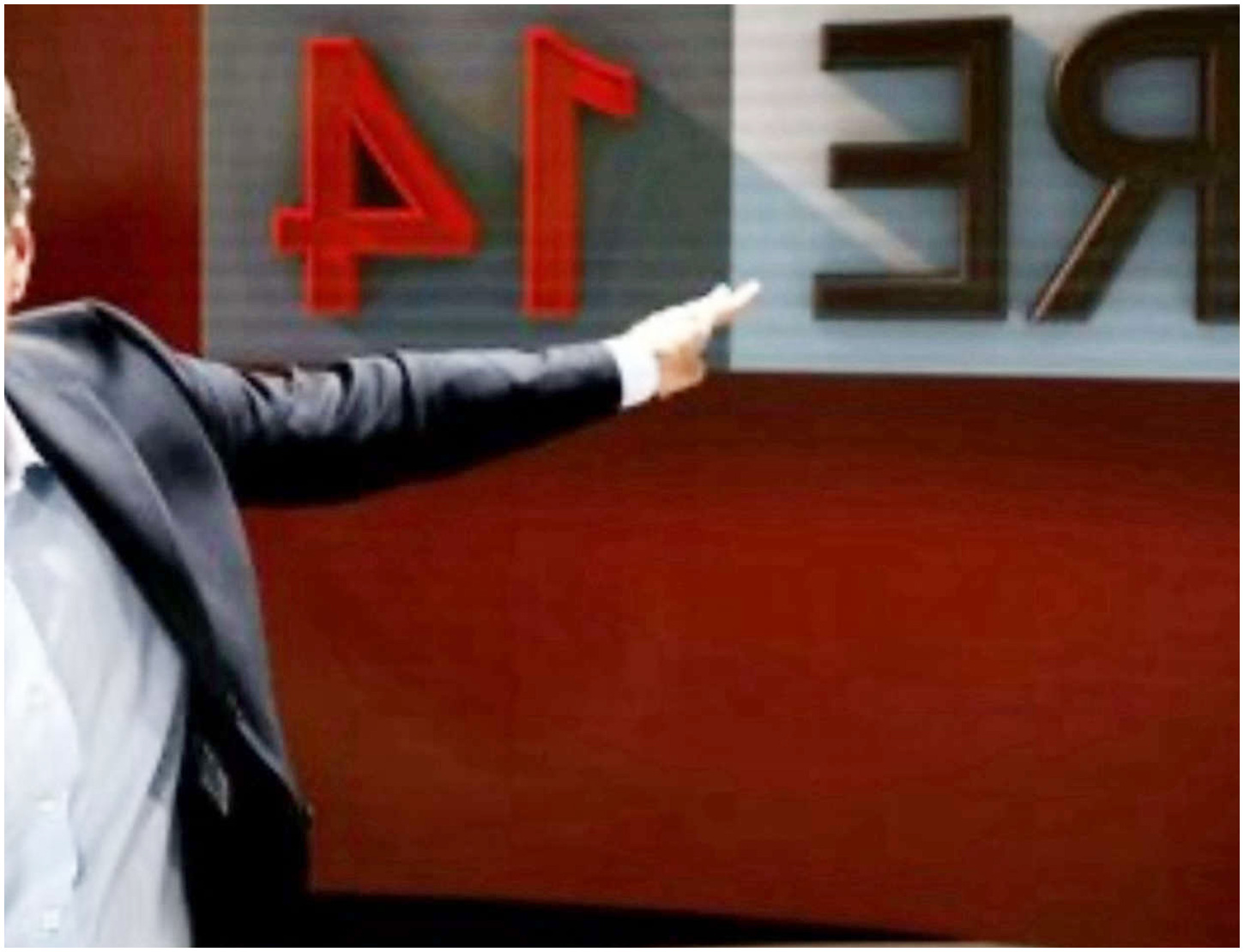 Milo Infante reagisce a un ospite in studio: «Basta Azzurra, stai dando fastidio» e scuse in arrivo