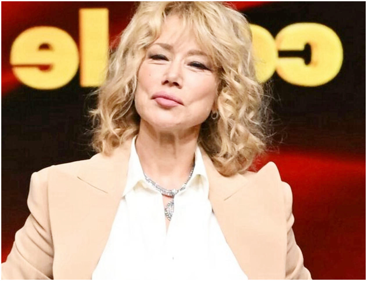 Nancy Brilli ricorda il dolore per la morte della madre: l’incontro sulla sua tomba e la pagella