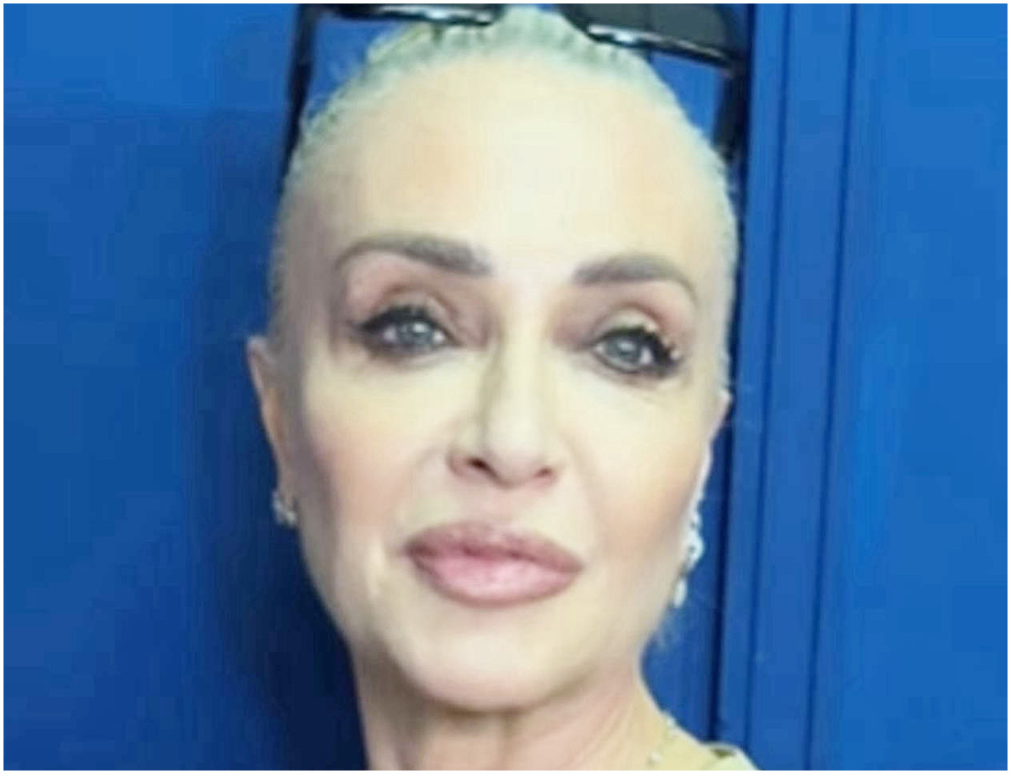 Paola Barale rivela: gli afroamericani conquistano il suo cuore, restando “croccante” e viva. Paola Barale rivela: gli afroamericani conquistano il suo cuore, restando “croccante” e viva.