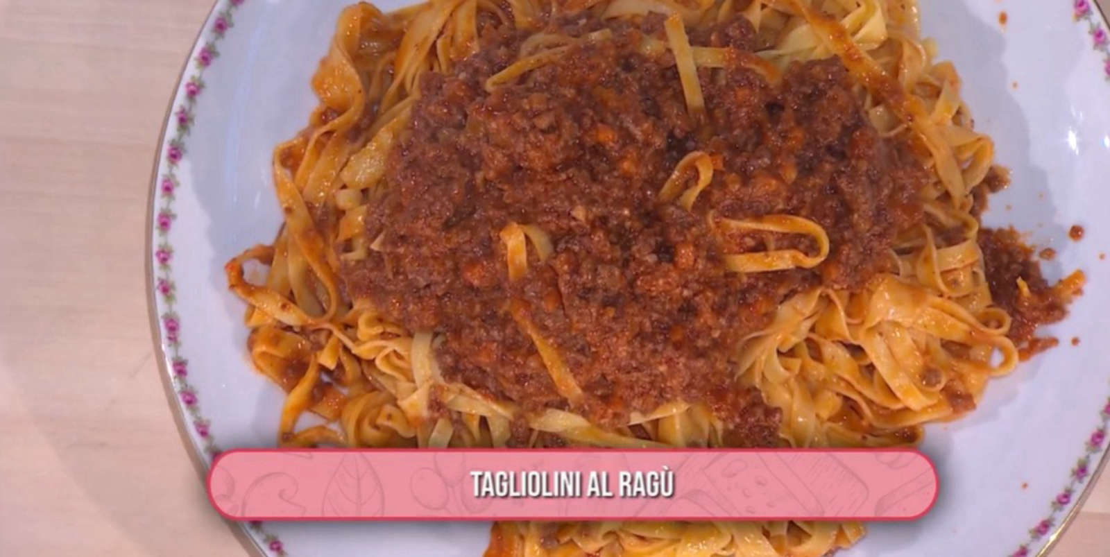 Tagliolini al ragù di Daniele Persegani | É sempre mezzogiorno, 3 ottobre 2025