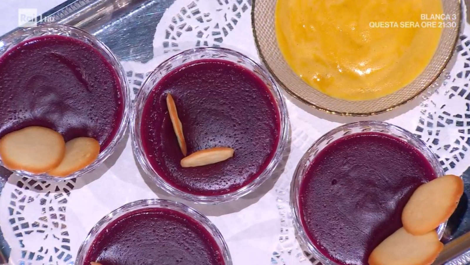 Sugo d’uva con zabaione e lingue di gatto di Daniele Persegani | É sempre mezzogiorno, 6 ottobre 2025