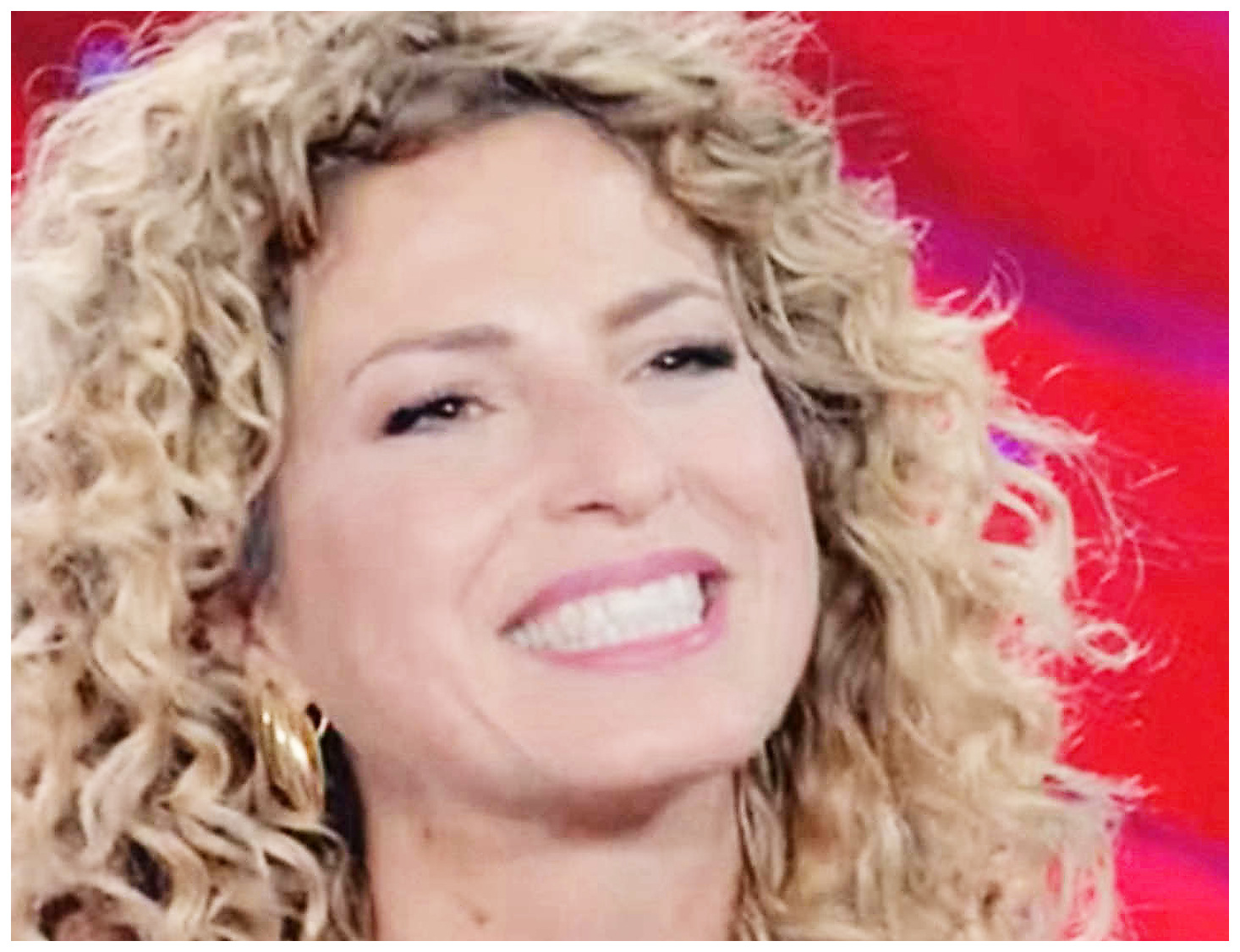 Roberta Rei condivide il suo dramma personale legato all’aborto in un intenso racconto emozionale