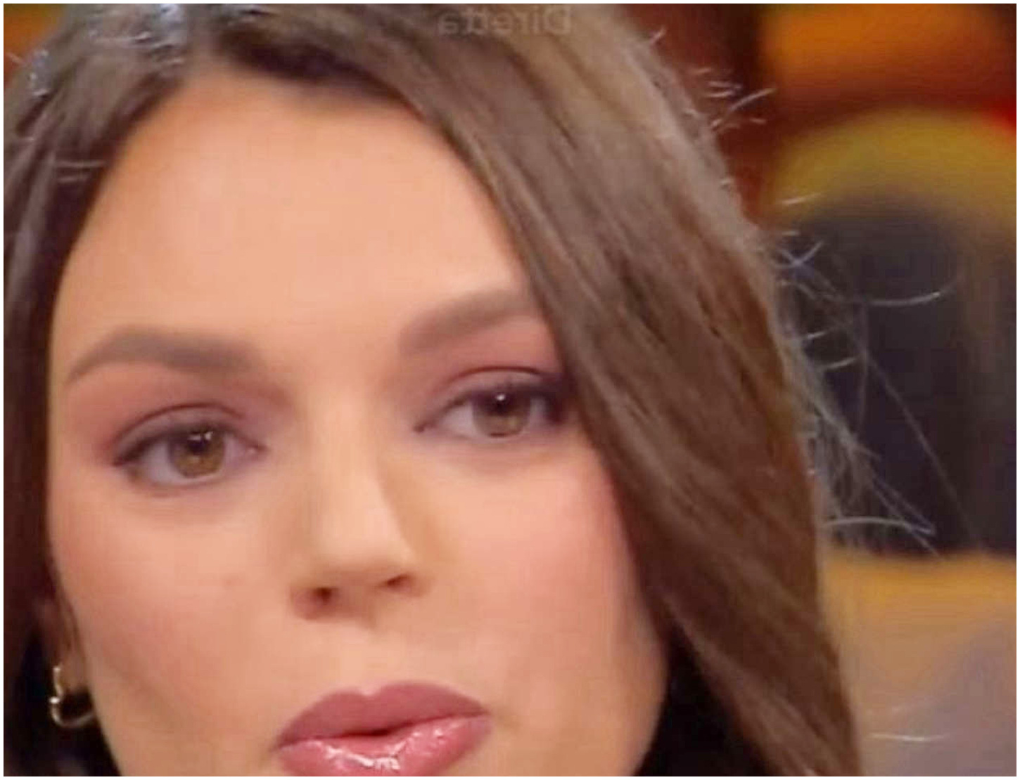 Affari Tuoi: Asia affronta una serie di difficoltà, ma Gennarino riesce a offrirle supporto