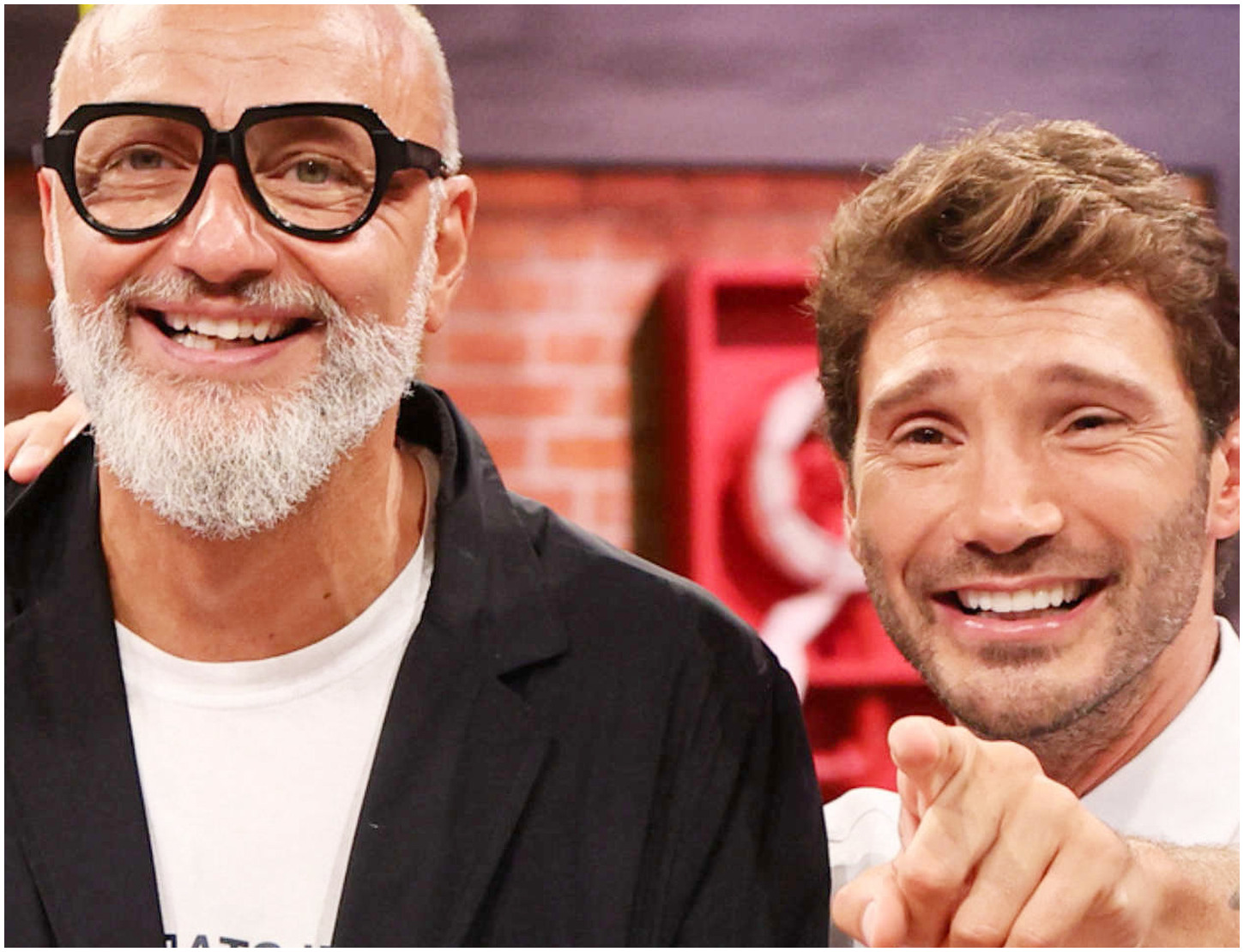 Affari Tuoi, tensione tra aspiranti concorrenti per le scelte del casting e le polemiche sorte