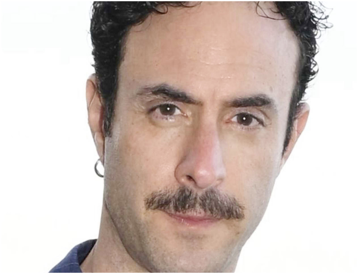 Alessio Vassallo torna su Rai 1 con una nuova fiction ispirata al format di ‘Chi l’ha visto?’