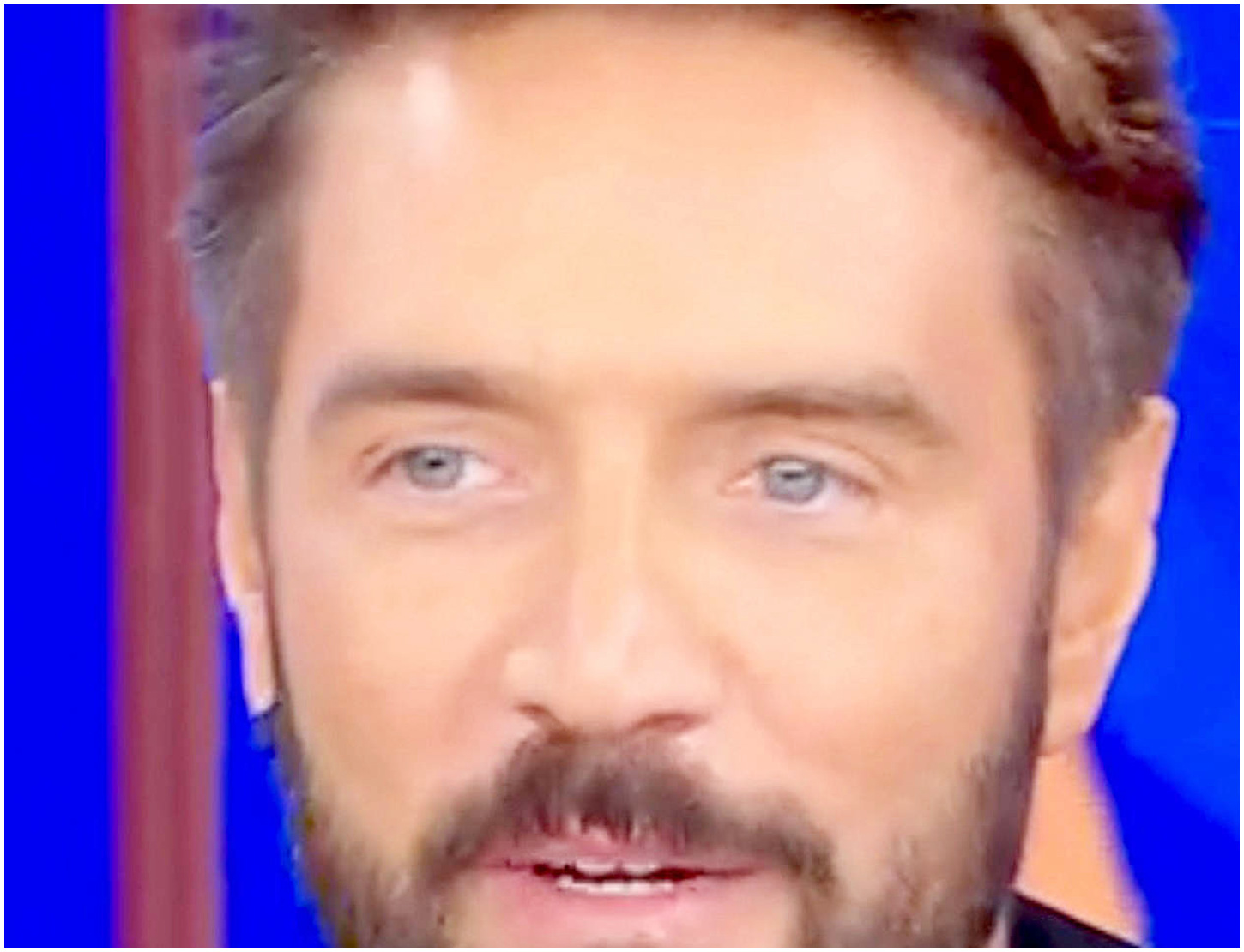 Alex Belli rivela la preferenza sul genere del figlio in arrivo da Delia Duran e i possibili nomi