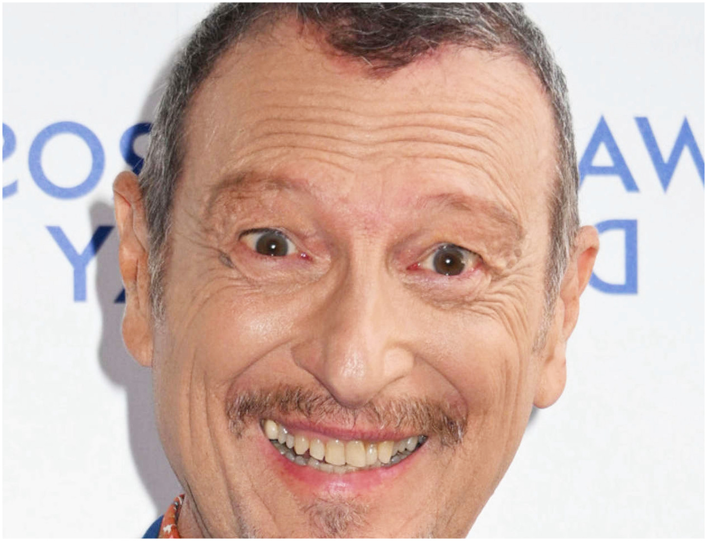 Amadeus si ispira a Scotti e De Martino nel suo nuovo programma sul Nove, ecco i dettagli