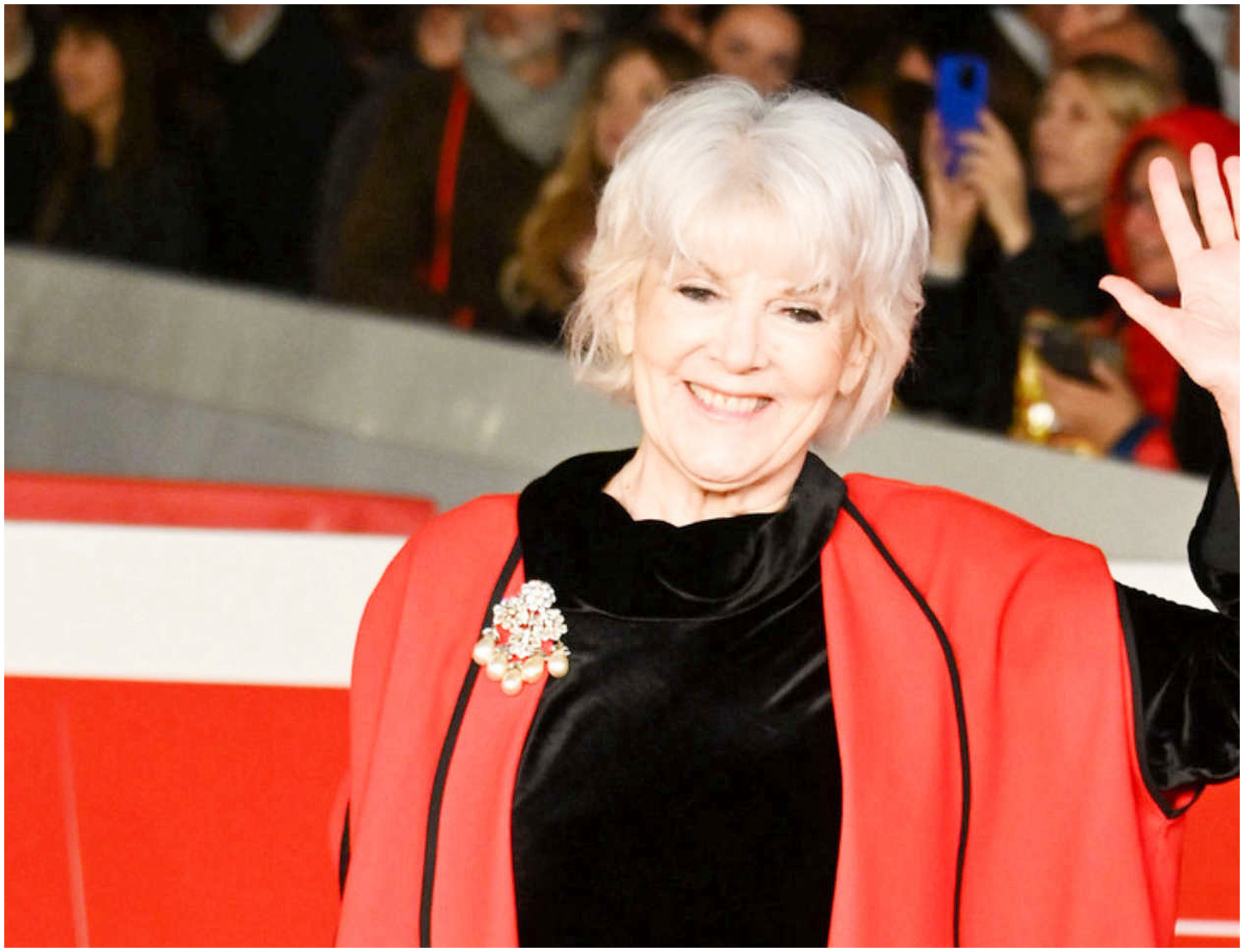 Caterina Caselli parla del tumore e del tempo che manca, la scelta di ritirarsi e il dolore per il marito