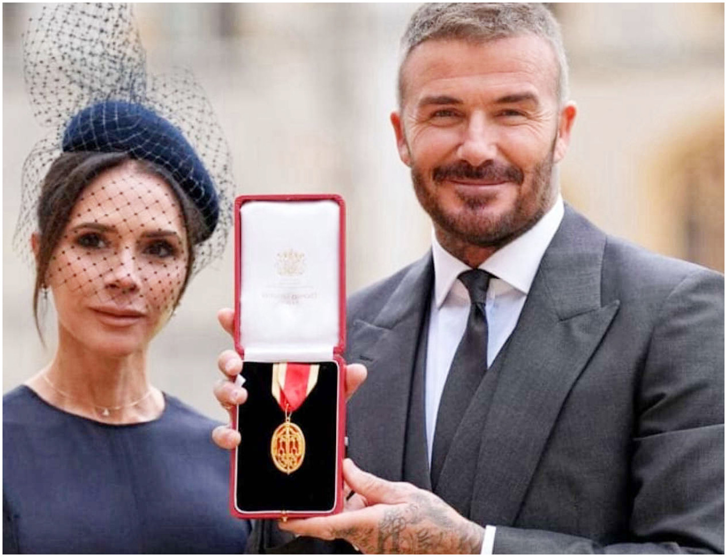 David Beckham diventa “sir” per volontà di Re Carlo, Victoria esprime una reazione affettuosa