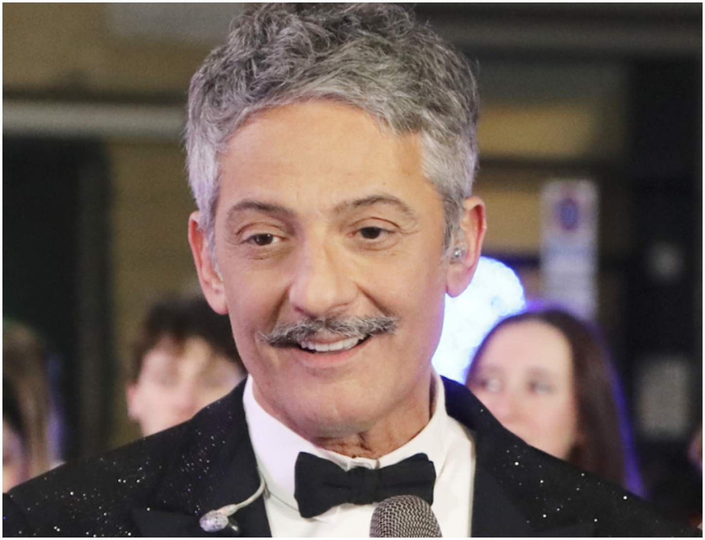 Fiorello critica Ballando nel suo show La Pennicanza e lancia una frecciata a Meloni