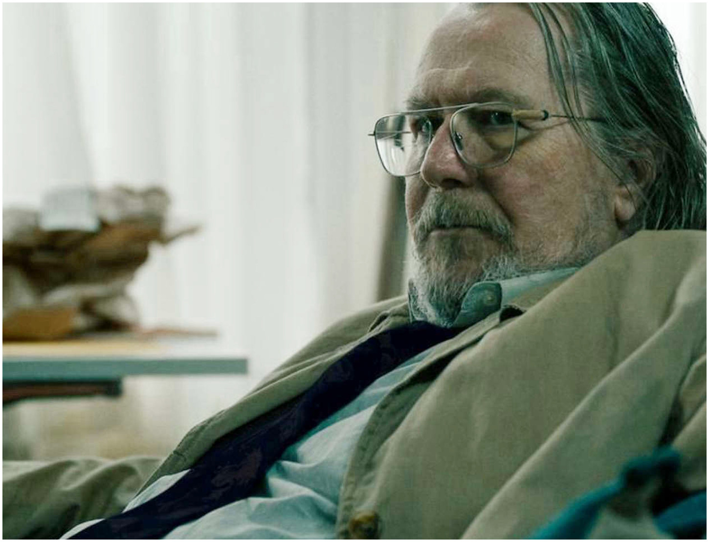 Gary Oldman racconta il suo legame con Jackson Lamb: un personaggio cinico e umano al tempo stesso