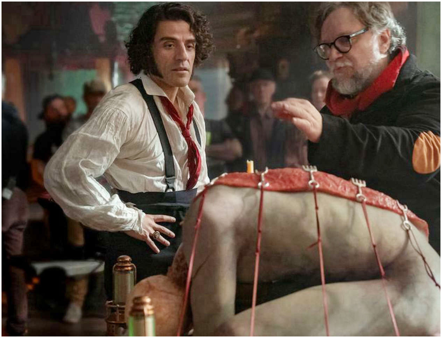 Guillermo Del Toro esplora la figura di Frankenstein e il mistero di chi crea la vita da solo