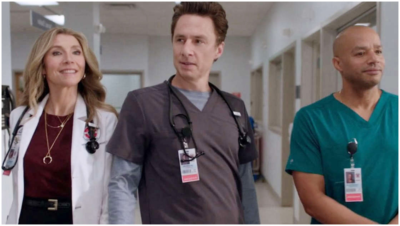 Scrubs: nel teaser del reboot JD torna al Sacro Cuore dopo anni di assenza