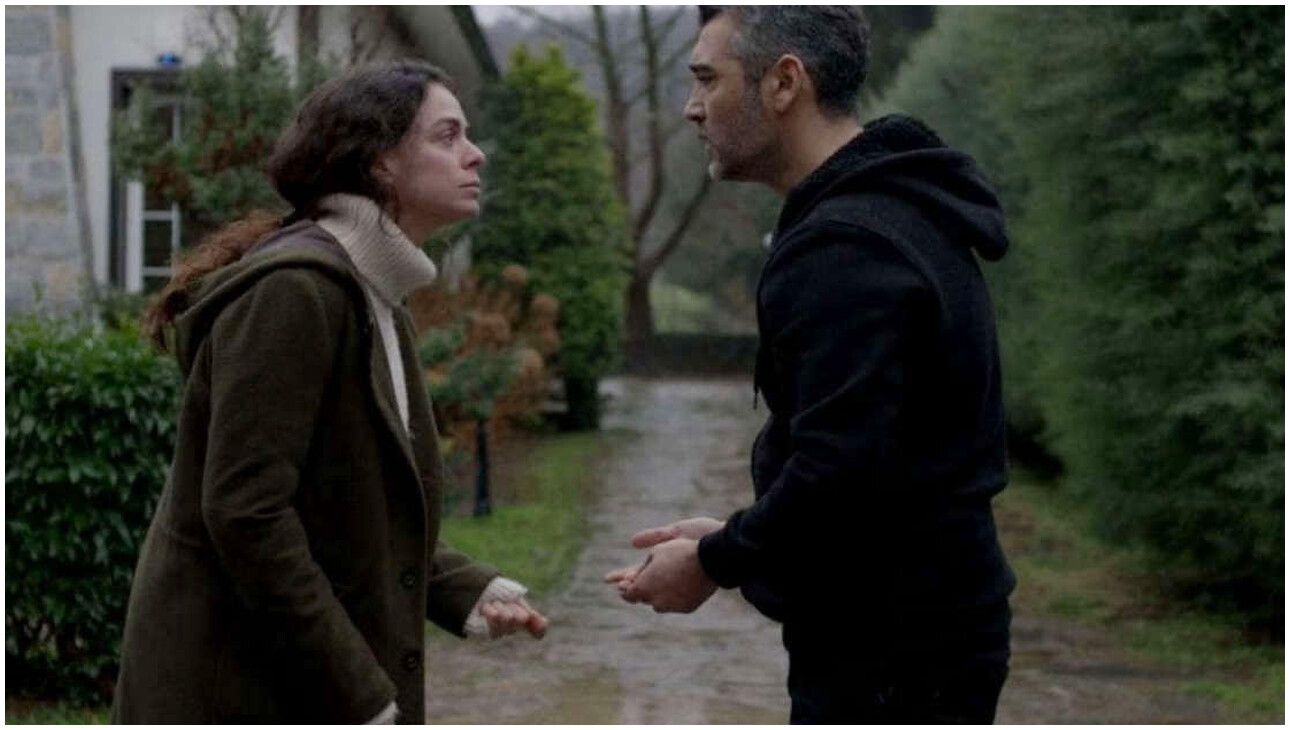 La forza di una donna, anticipazioni 27 novembre: Bahar tra Sarp e Arif, chi la osserva?