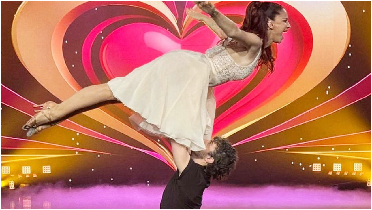Ballando con le Stelle, decima puntata: Belli eliminato, Delogu emoziona con un 10, Fialdini riceve un 4