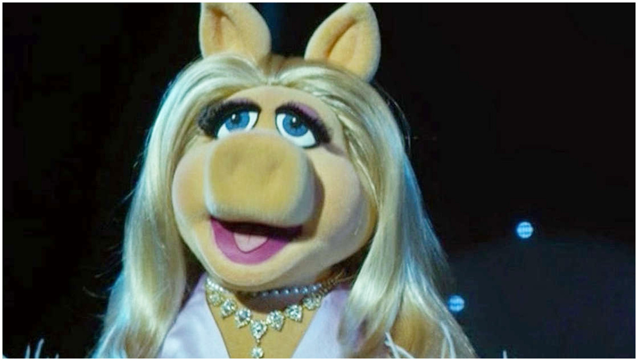 Jennifer Lawrence annuncia la produzione di un film su Miss Piggy con Emma Stone