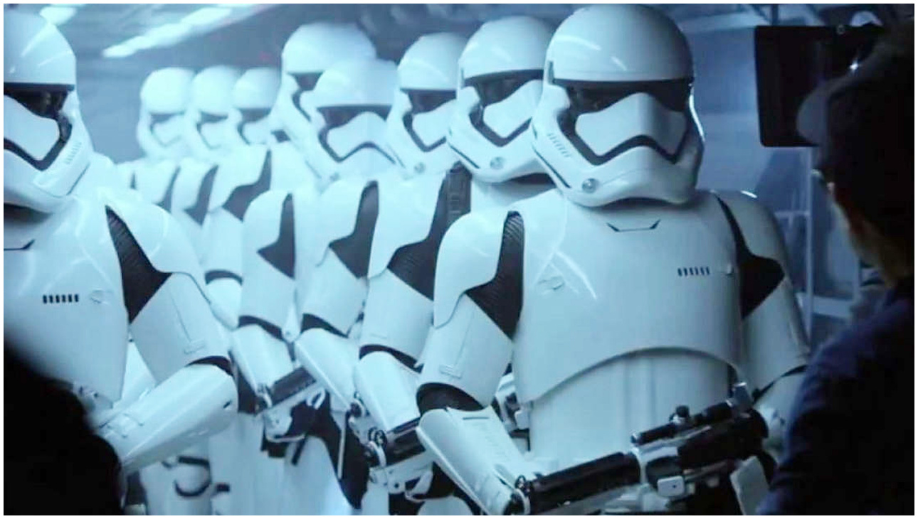 Daniel Craig parla del suo cameo in Star Wars svelando dettagli sul costume ingombrante