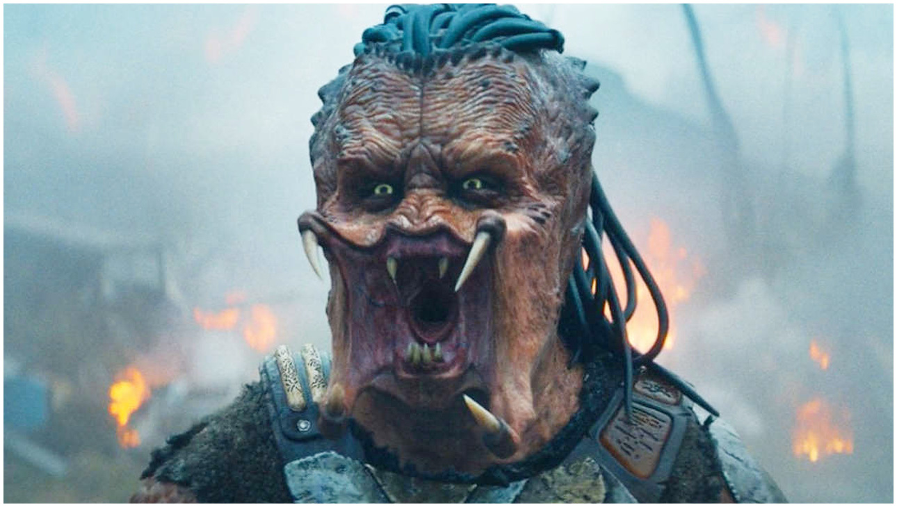 Predator: Badlands, il regista spiega il ringraziamento a James Cameron nei titoli di coda