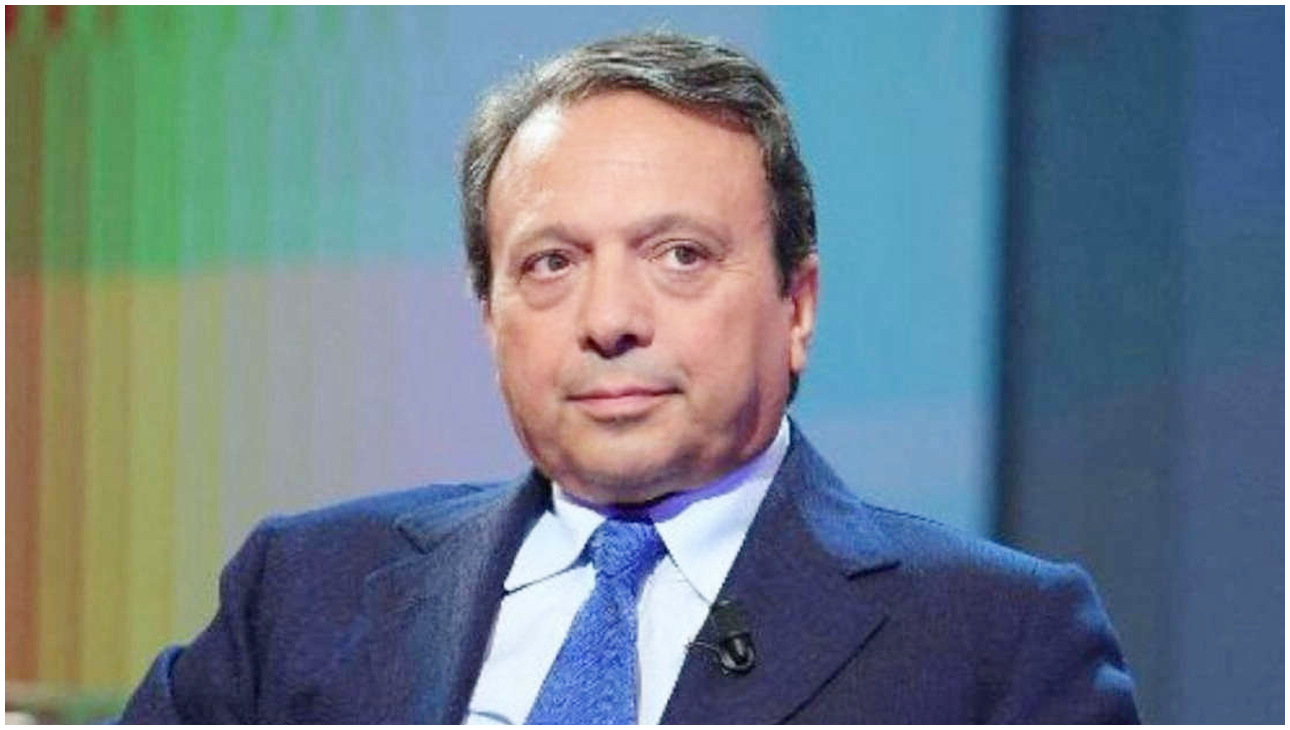 Piero Chiambretti torna a Mediaset con un nuovo progetto dopo l’indizio social rivelatore